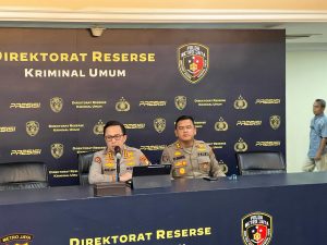 Polisi: 13 Massa yang Ditangkap di DPR dari Penyusup Kelompok Anarko