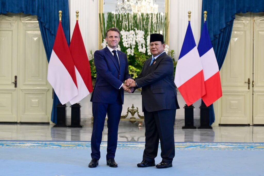 presiden macron kunjungi indonesia-1