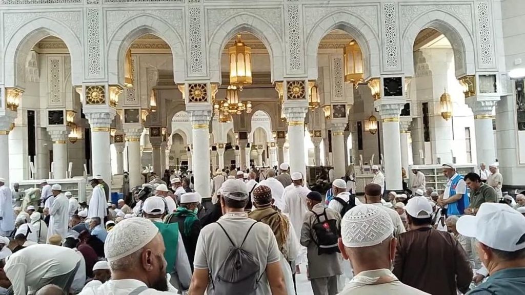 salat jumat di masjidil haram