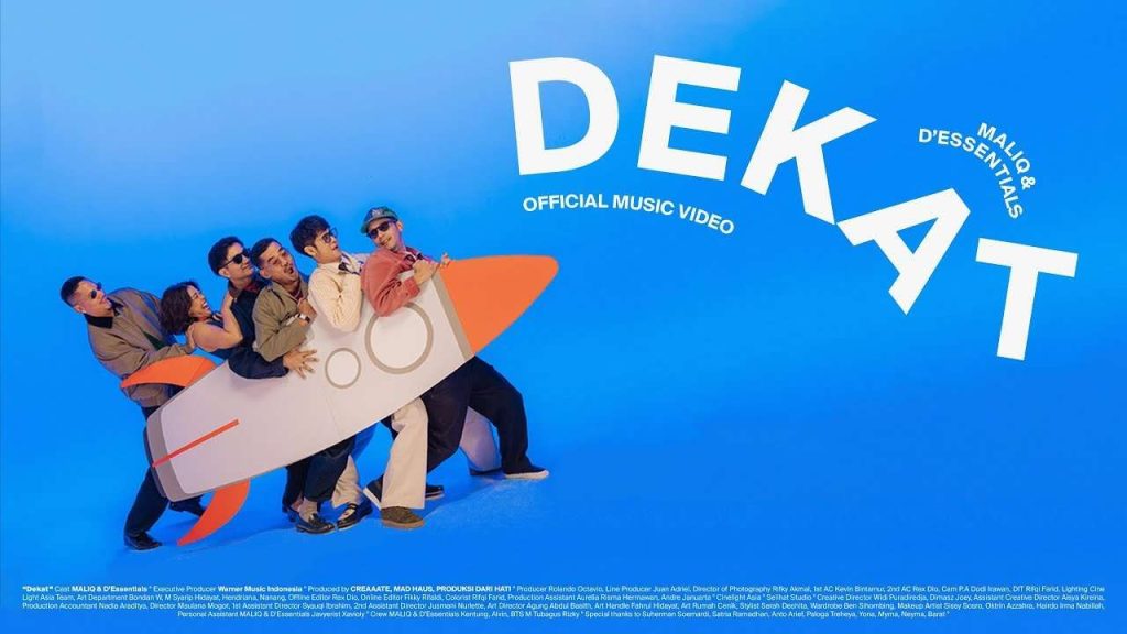 Dekat MALIQ & D'Essentials