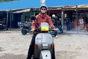Vespa dan Keluarga di Waktu Libur Rezaldi Hehanussa