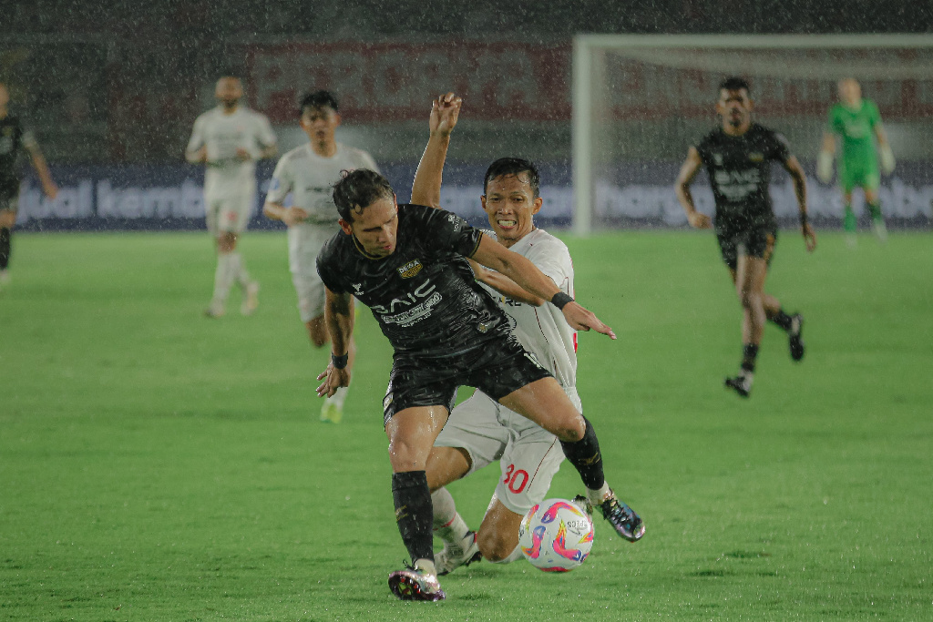 Eky Taufik Bangga Tetap Bersama Persis Solo di Musim Depan 