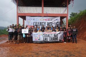 Jurnalis Olahraga Bandung Gelar Aksi Sosial di SMP Pasir Pilar Pangandaran