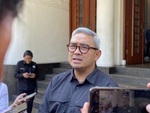 Farhan Desak Pemerintah Pusat Buka Lagi Bandara Husein, Pariwisata Kota Bandung Terancam Mati!