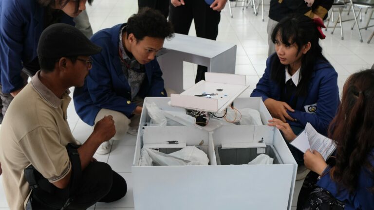 Tempat sampah pintar