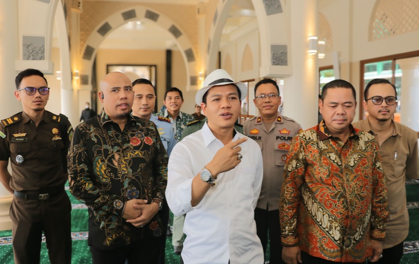 Kepuasan publik kinerja bupati bandung dadang supriatna