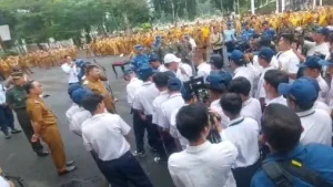 PELAJAR SUBANG BARAK MILITER