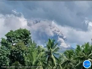 Status Level II Waspada Gunung Dukono Meletus Kolom Abu Capai 1.100 Meter