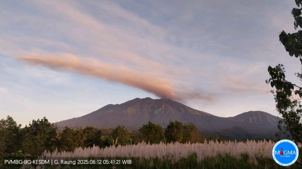 Gunung Raung Jawa Timur Erupsi, Masyarakat Dilarang Mendekat Radius 3 Km