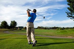 Danantara Larangan Pejabat BUMN Main Golf dan Bawa Ajudan Terlalu Banyak
