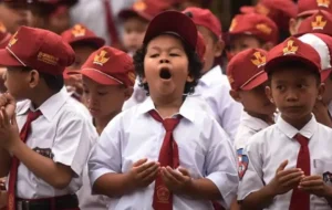 masuk sekolah jam 6 pagi