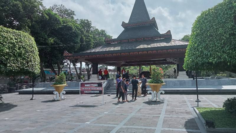 tarif parkir blitar