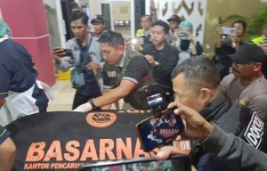 turis brasil jatuh ke rinjani
