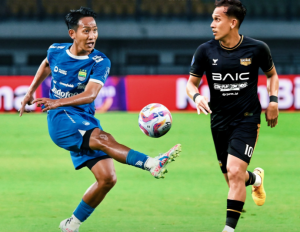 Persib Bandung vs Dewa United
