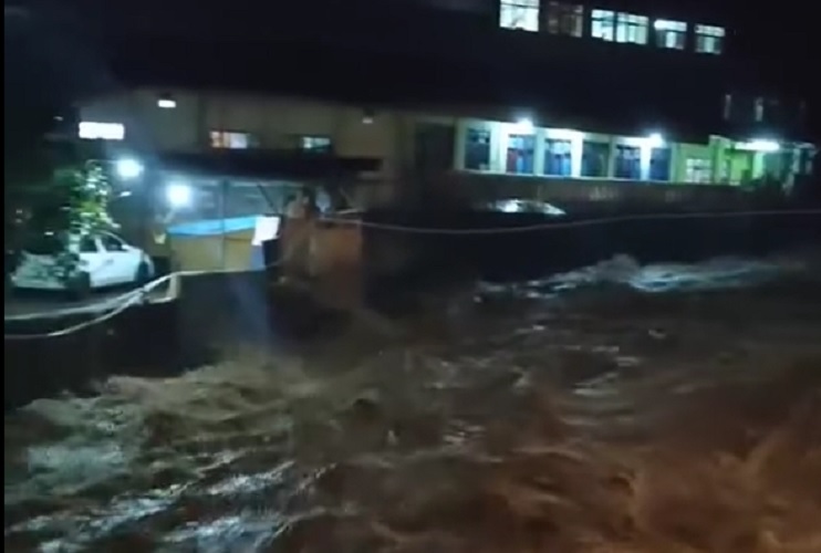 Banjir Puncak Bogor - Instagram Info Puncak Bogor 1