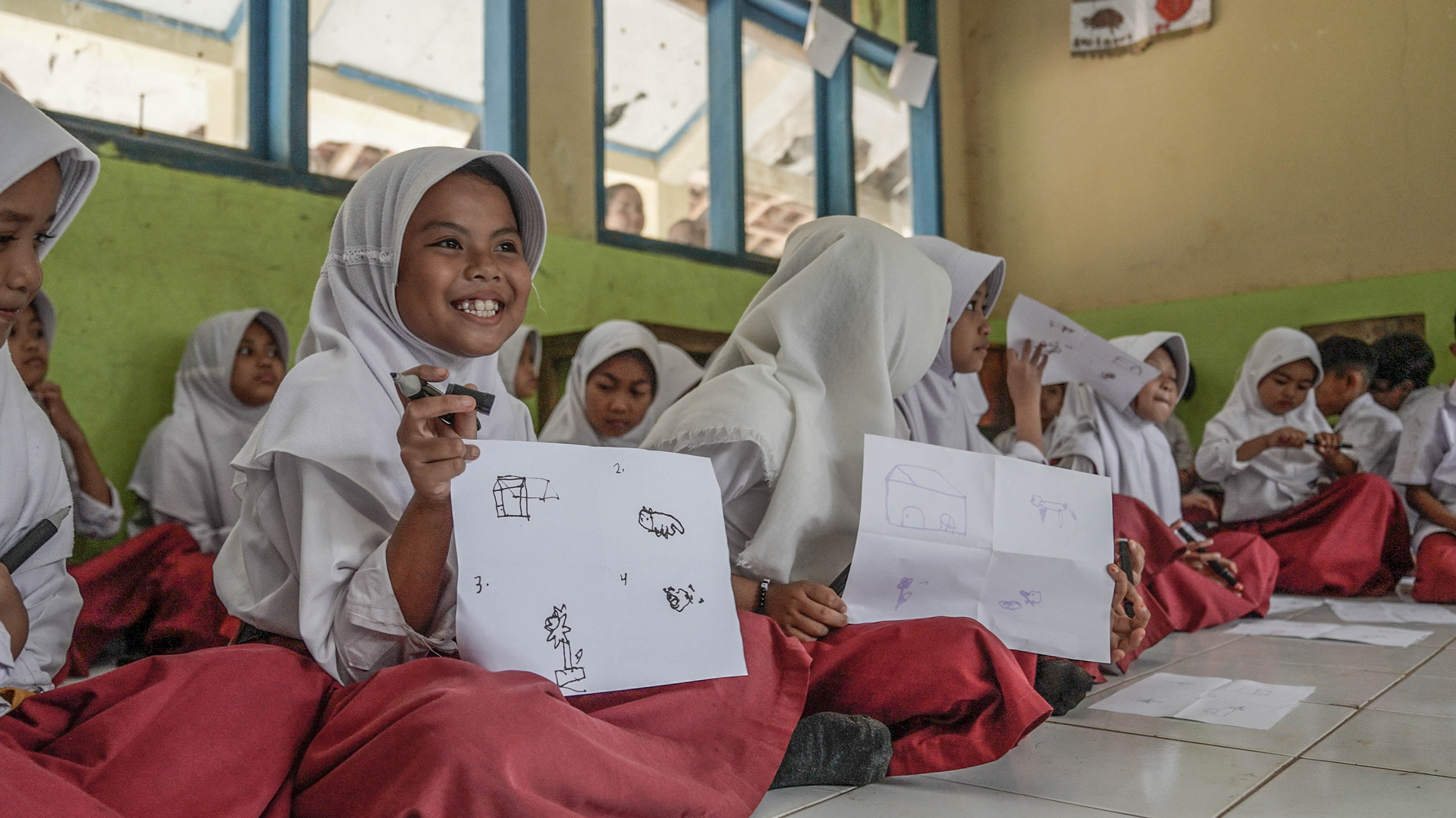 EIGER Junior Kirim 2.000 Tas Sekolah untuk Anak-Anak di Pelosok Indonesia