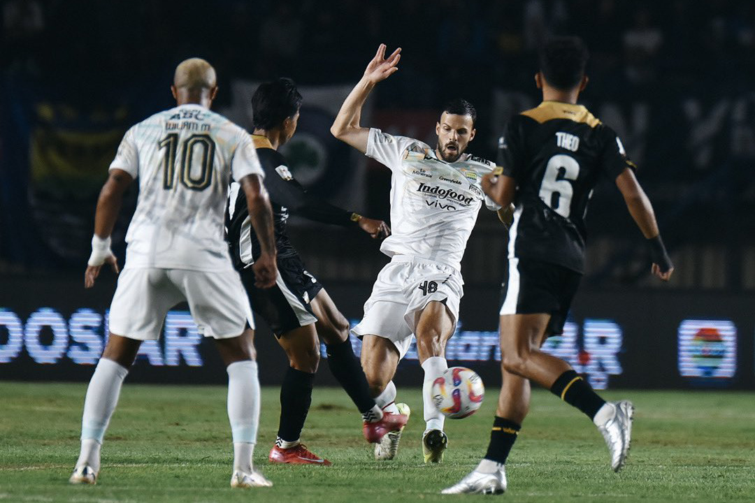 Kemenangan di Depan Mata Sirna, Persib Bandung Ditahan Imbang Dewa United 