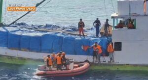 Kapal terombang ambing (Dok Tim SAR)