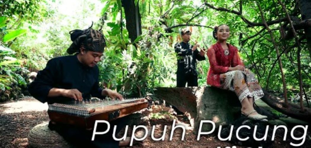 isi pupuh pucung