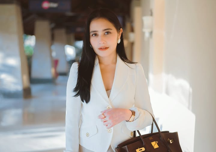 Prilly Latuconsina