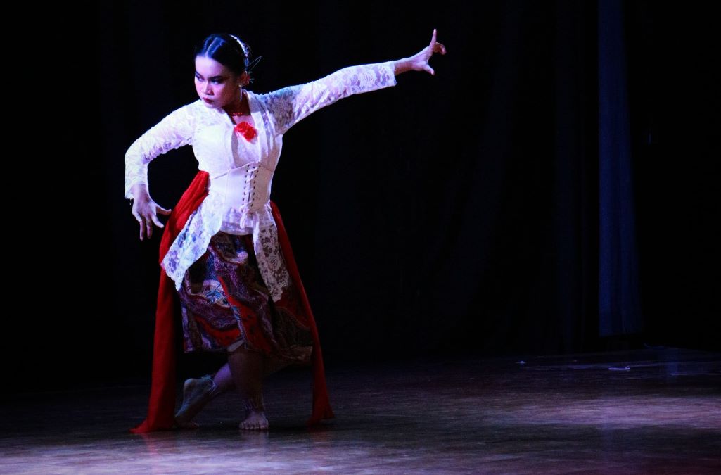 Tari Sunda (Foto Danil Oktora-TM)