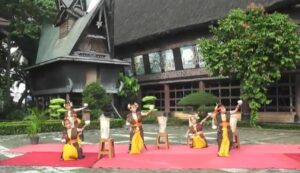 Tarian Martumba (YouTube irianto channel)