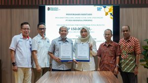 PosIND Berikan Bantuan Beasiswa Bagi Anak Pensiunan Pos
