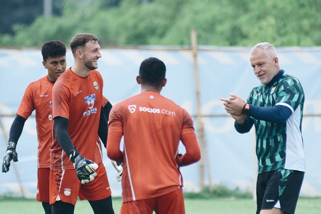 Adam Przybek Akui Motivasi Persib Meningkat Usai Ditaklukan Persijap
