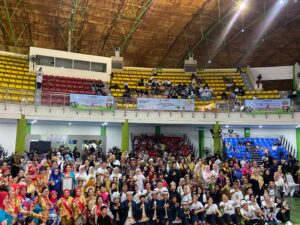 Hari Anak Nasional di Bandung Pecahkan Rekor MURI Lewat Permainan Tradisional Berkebaya