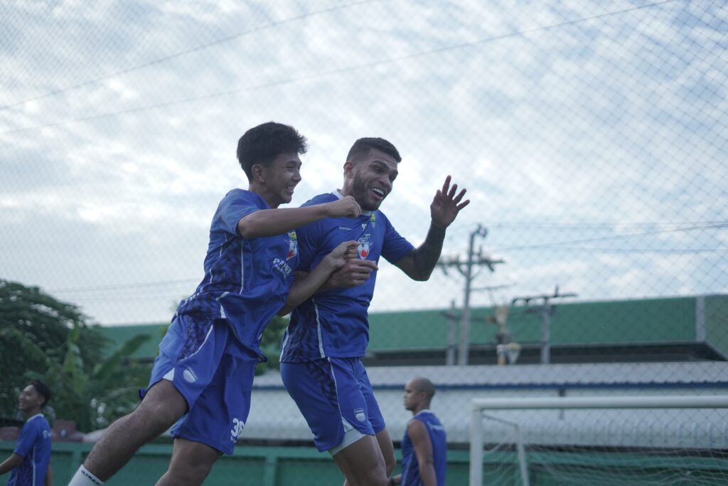 Persib Dalam Kondisi Kurang Optimal Saat Jamu Semen Padang