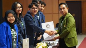 Mahasiswa Unjani Jadi Local Ambassador Transformasi Digital di KTT Y20: Kiprah Ferel Rizki Menginspirasi