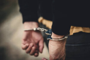 Pria mencuri pakaian dalam wanita