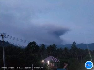 gunung dukono erupsi-3