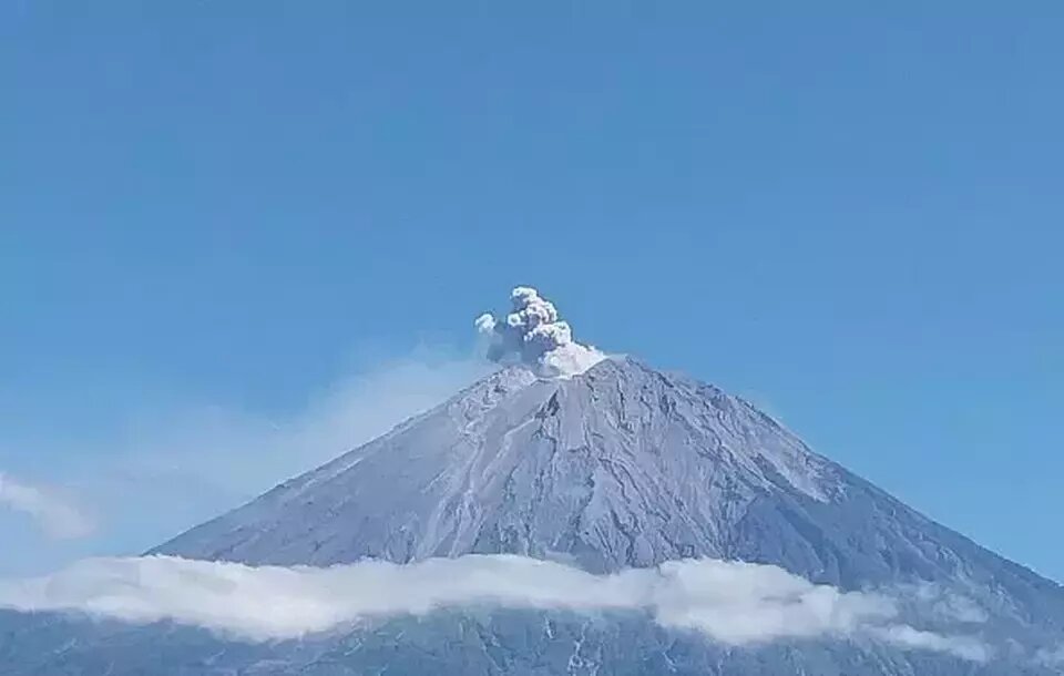 gunung semeru erupsi-2
