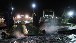 Alami Kebocoran Ruang Mesin, KMP Tunu Pratama Jaya Tenggelam
