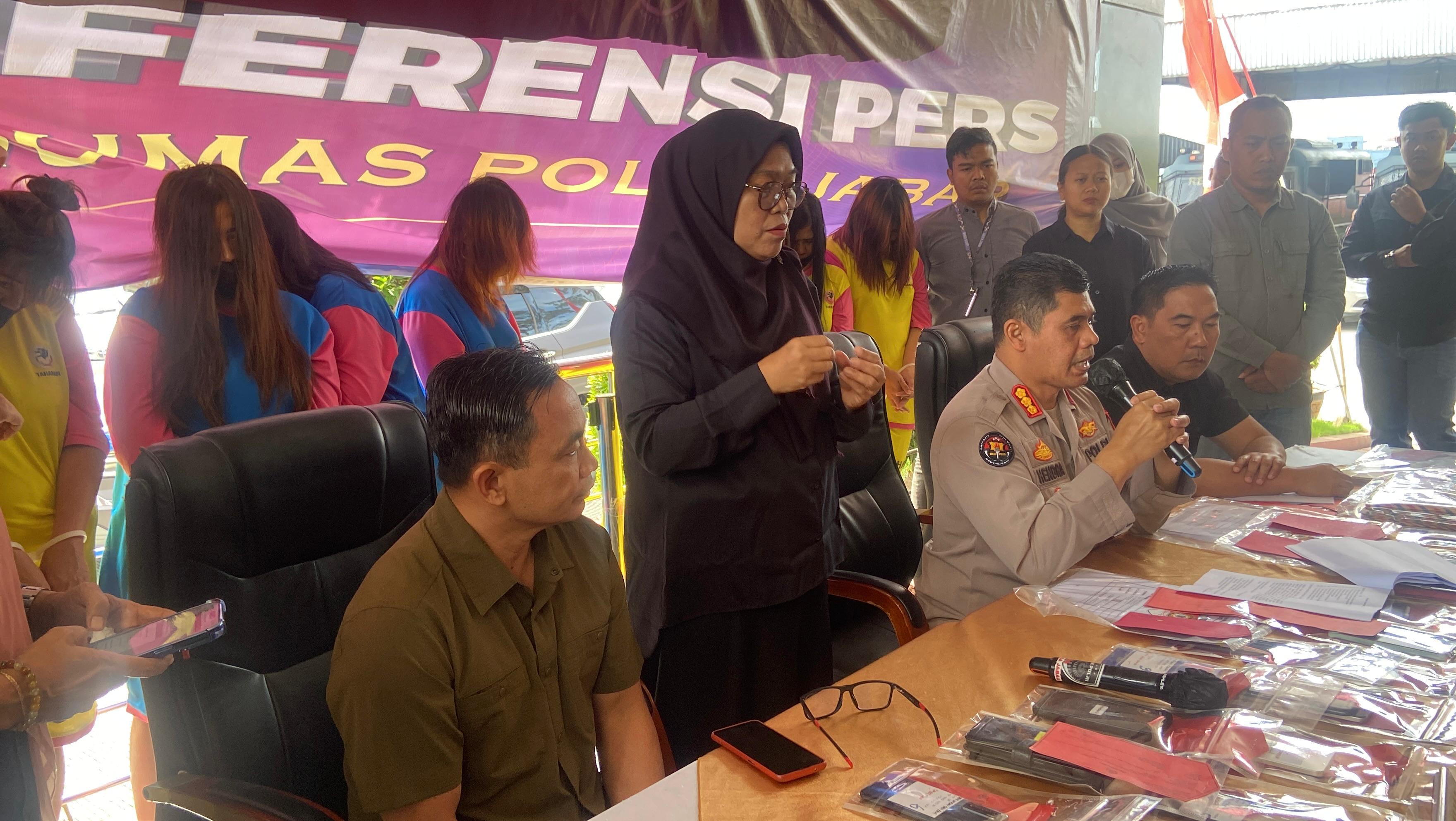 Kasus Penjualan Bayi ke Singapura: 13 Tersangka, 3 DPO Masih Diburu