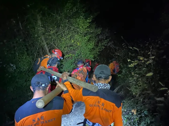 pendaki gunung selamet meninggal