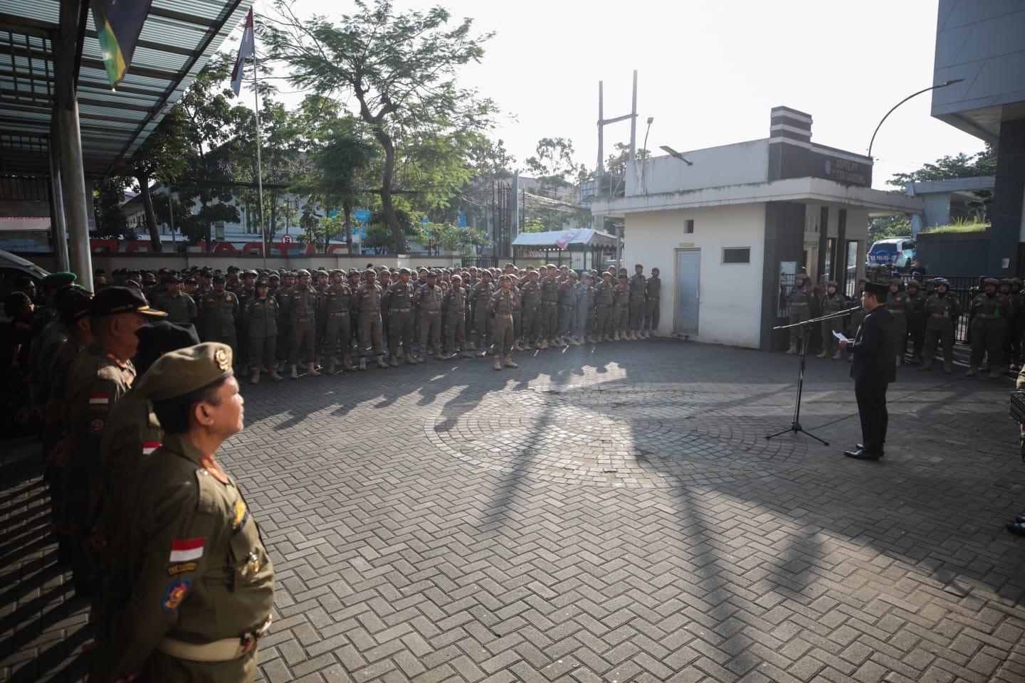 Erwin Dorong Satpol PP Bandung Profesional dan Humanis