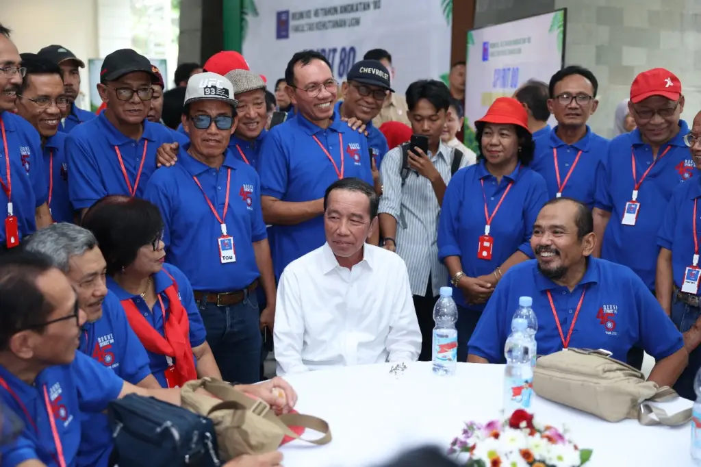 reuni jokowi ugm
