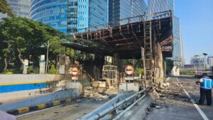 7 Gerbang Rusak, Tol Cawang-Tomang-Pluit Ditutup Sementara