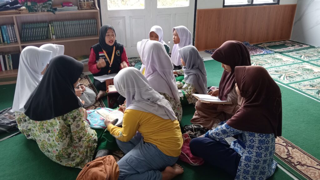 Mahasiswa UHS