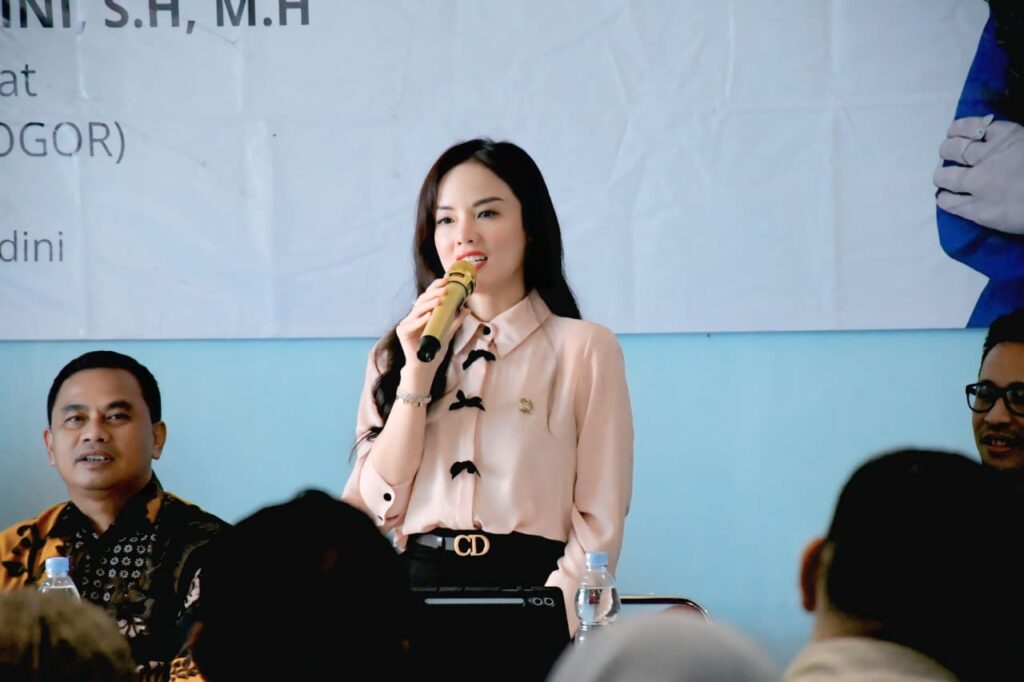 Fetty Anggraenidini