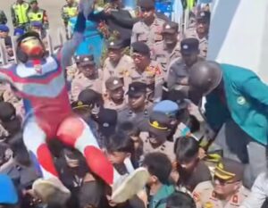 Ultraman demo