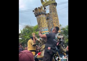 Model Jember Fashion Carnaval (JFC) 2025 (TikTok Diyah 742)