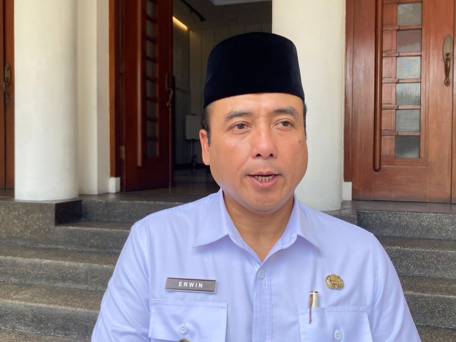 Wakil Wali Kota Bandung Erwin (TM - Rizky Iman)