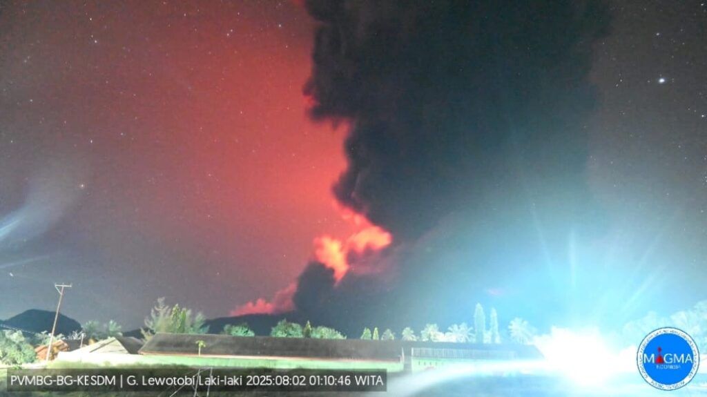 Erupsi Lewotobi Menpar Serukan Kewaspadaan Wisatawan