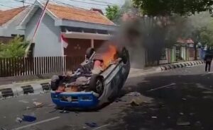 Kapolri Instruksikan Selidiki Pembakaran Mobil Saat Demo di Pati