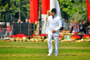 Pemdaprov Jabar Tertibkan Bangunan Liar