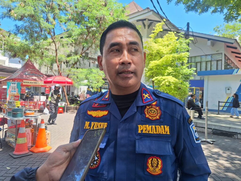 DPMKP Kota Bandung Gagalkan Aksi Bunuh Diri di Flyover Antapani