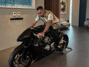 ahmad sahroni orang tolol sedunia